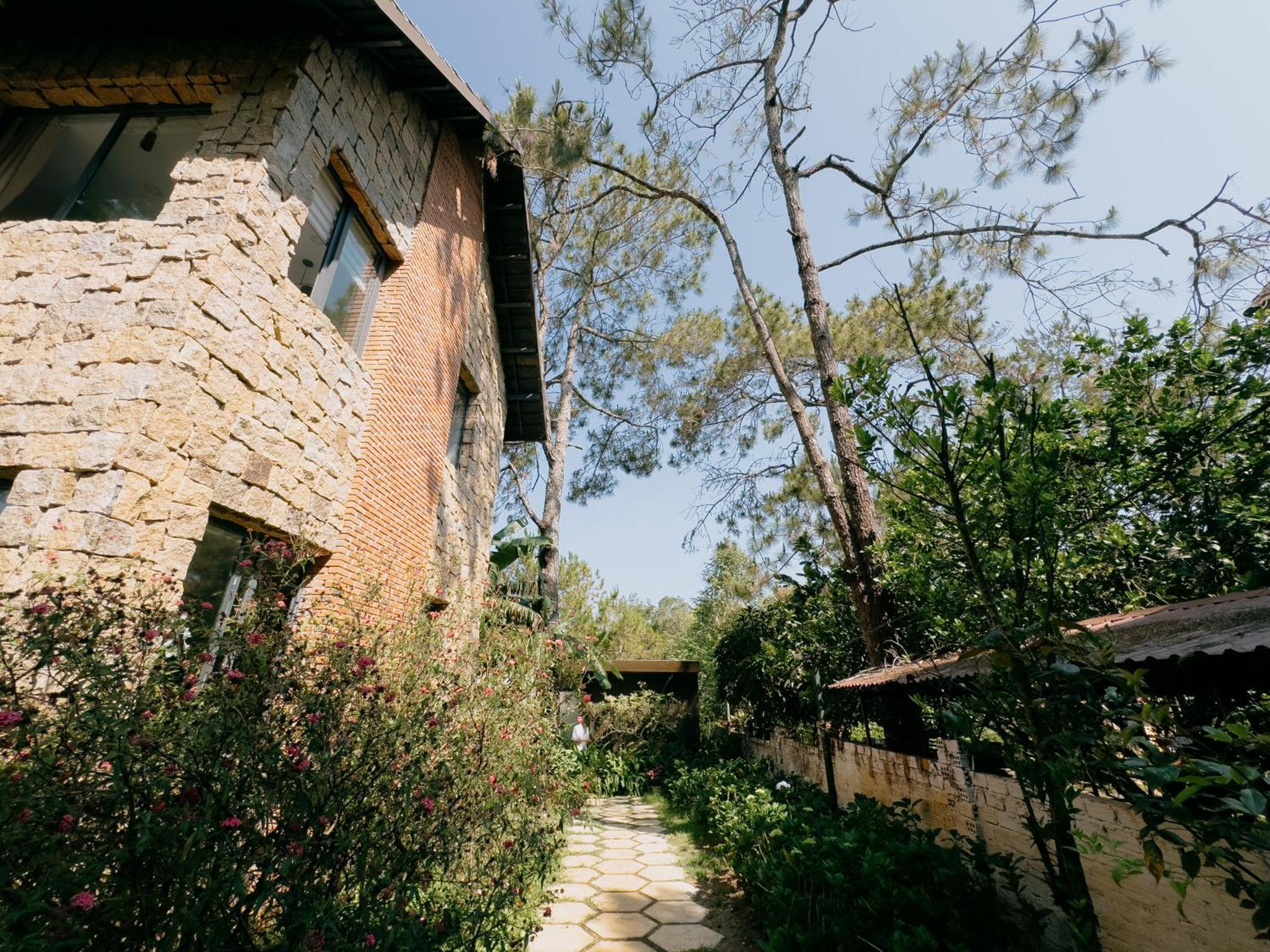 Camelia Coffee & Homestay Kon Von Kla ภายนอก รูปภาพ